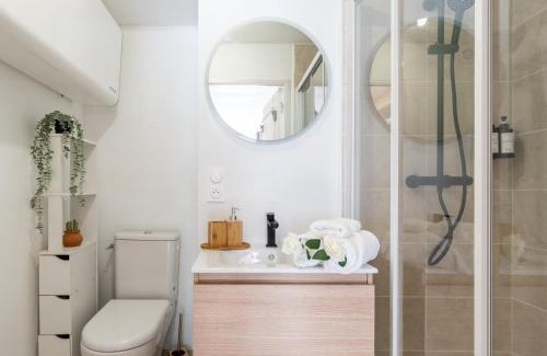Macon Apartment | Le Lotus - Parking public gratuit, wifi haut débit, proche autoroute, gare & centre ville