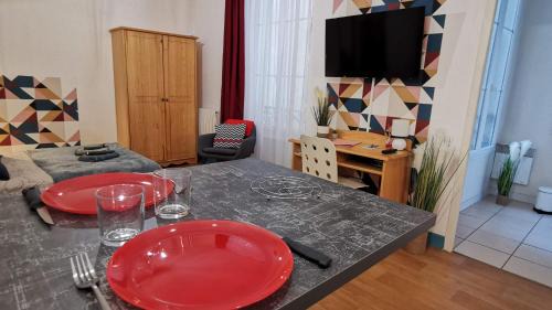 Cœur de Ville Apartment | Le Lucerne, entre thermes et centre ville-lamaisondefrancois03