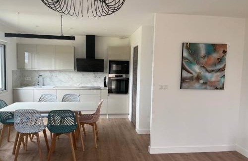 Saint-Clair-du-Rhone Apartment | Le luxe au pied du pilat - 6 voyageurs