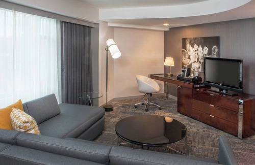 Central Square Hotel | Le Méridien Boston Cambridge