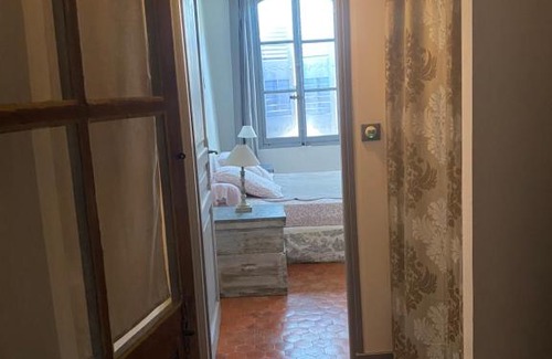 Riez Bed & Breakfast | Le "M" Maison d hôtes