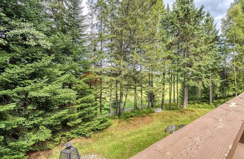 Boischatel House | LE MAÎTRE | Cozy bungalow type townhouse on ClubLink Le Maître golf coursen