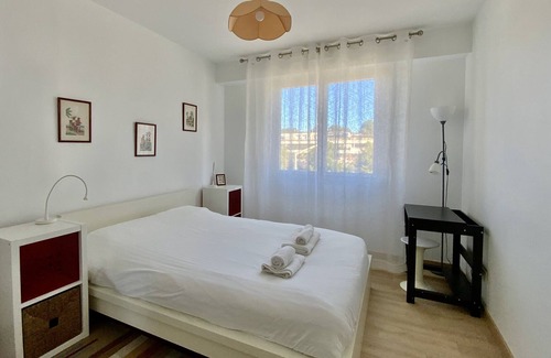 Aiguerelles Apartment | Le Marianne - 3 bedrooms and fully air-conditioned!