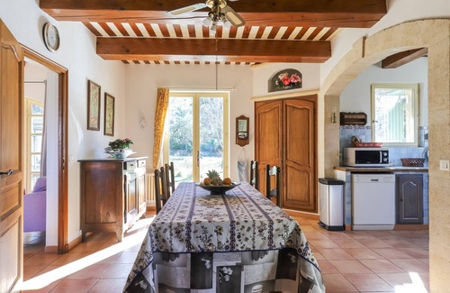 St.-Remy-de-Provence House | Le Mas du Lac - Belle demeure avec piscine