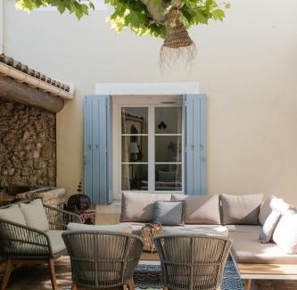 Cavaillon Bed & Breakfast | LE MAS DE LA TERRE - Chambres d'hôtes