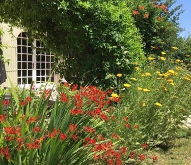 Le Thor Bed & Breakfast | Le Mas de la Martelière