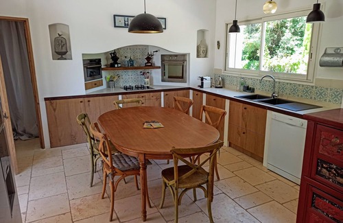 Cheval-Blanc Villa | LE MAS DU LUBERON ROUGE/air-conditioned/12 pers/in the heart of the Luberon/rated 4 stars