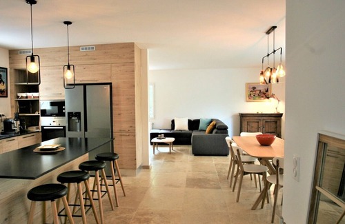Lioux House | Le Mas Florence - Beautiful House 8 people - Pool