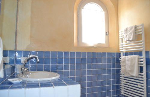 Les Restanques Bed & Breakfast | Le Mazet des Mûres