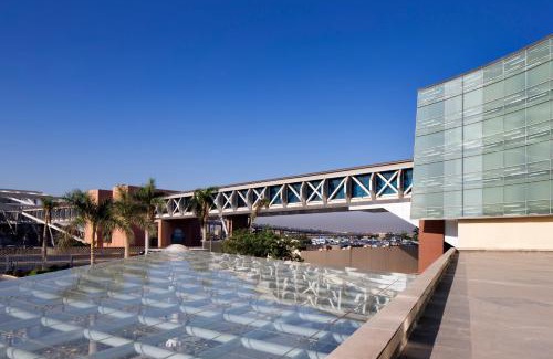 An-Nuzhah Hotel | Le Meridien Cairo Airport