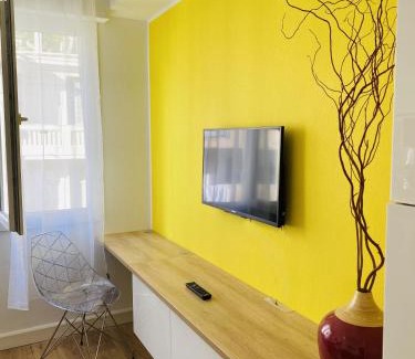 Vernier Apartment | LE MIOLLIS - CENTRAL et CONFORT - WIFI- prés tansports en commun et commerces