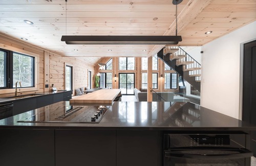 Amherst Ski Chalet | Le Mitik Kanata Tremblant (224)
