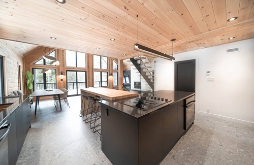 Amherst Ski Chalet | Le Mitik Kanata Tremblant (224)