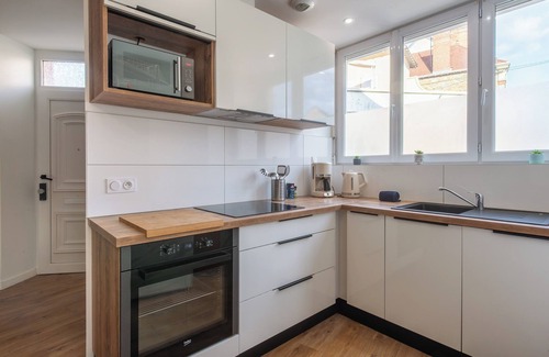 Laval House | Le Movie - Proche gare - 3 chambres