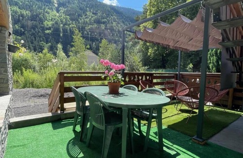 Sainte-Foy-Tarentaise House | LE Murmure DE LA Riviere Isere