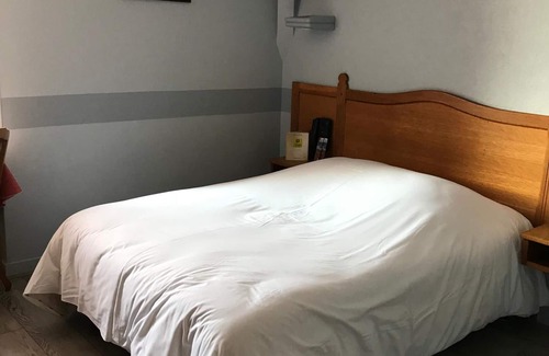 Rives-en-Seine Hotel | Le Normandie