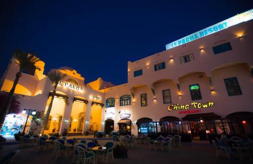 Sheraton Road -Sakkala Resort | Le Pacha Resort