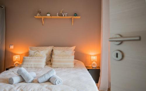 Rodez Apartment | Le Paris - Elégant, Parking privé et Terrasse