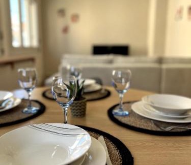 Roanne Apartment | Le Pasteur - Cosy and Central