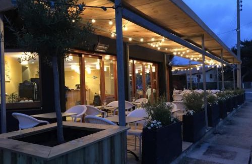 Cap-Ferret Hotel | Le Pavillon Bleu