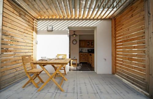 Chaparon Apartment | Le Petit Chalet - Cosy studio in Lathuile for 2 people