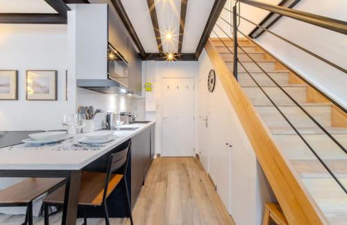 Gambetta Apartment | Le Petit Loft - Joli Duplex - Climatisation