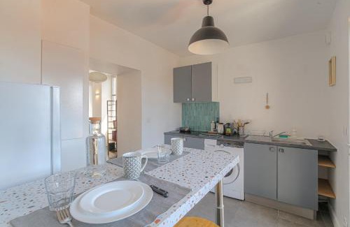 Vienne Apartment | Le Pipet - T2 avec terrasse, vue, à deux pas du théâtre antique