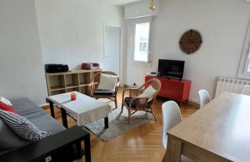 Talence Apartment | Le Porte Bonheur