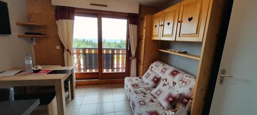 Thollon-les-Memises Apartment | Le repos du choucas