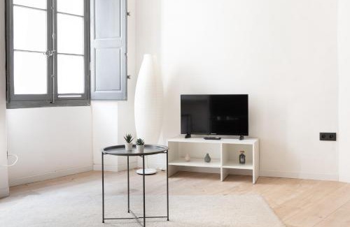Carpentras Apartment | Le Rimbaud - Studio moderne en hypercentre - WiFi