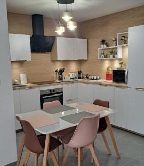 Cavaliere Apartment | Le SNOOKYBAY