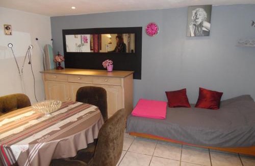 Peypin Apartment | Le soleil de provence