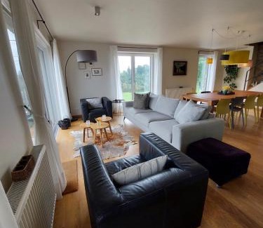 Waimes House | Le Son du Silence, gite 8 personnes avec sauna au bord du lac de Robertville et au pied des Hautes Fagnes