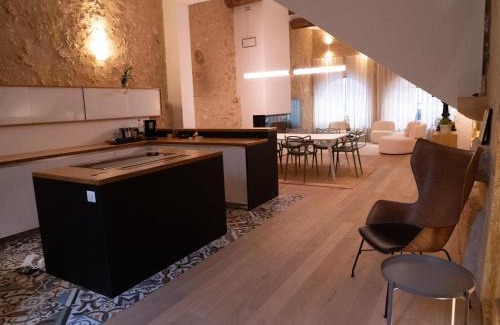 Aix-en-Provence Historic Centre Apartment | Le Spacieux - Un Voyage en Provence- Offre de lancement