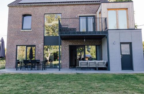 Bassenge House | Le Surdan