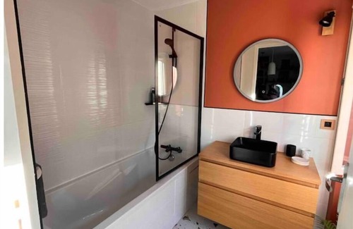 Brive-la-Gaillarde Apartment | Le Terracotta : Appartement Idéal Centre Brive