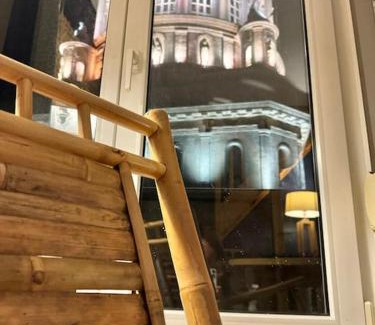 Ville Haute Apartment | Le Tiki de Notre-Dame - duplex vue Cathédrale