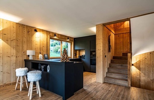 Combloux Ski Chalet | Le Tiki Mont Blanc Jaccuzi et vue Mont Blanc
