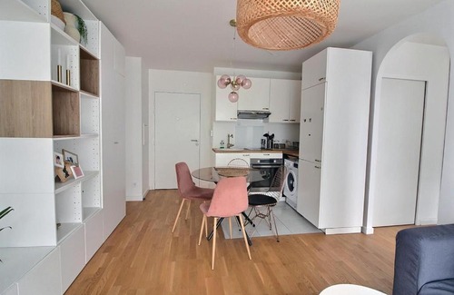 Suresnes Apartment | Le Toît du Montvalerien Suresnes