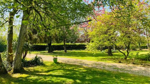 Manneville-la-Raoult House | Le tulipier