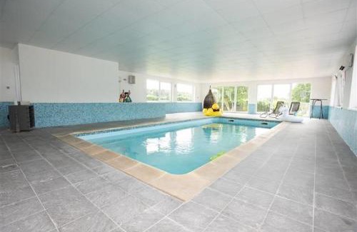 Beaumont House | Le Vél'Eau d'Heure