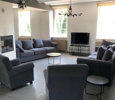 Beaumont House | Le Vél'Eau d'Heure