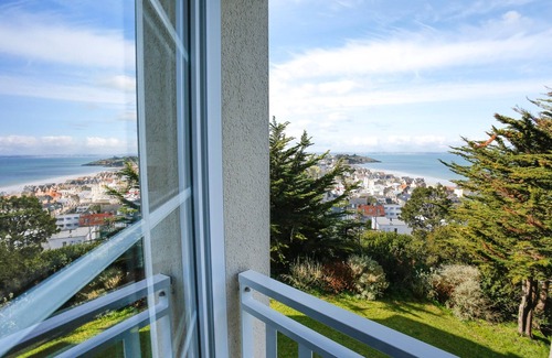 Pleneuf-Val-Andre Apartment | Le Vent Marin - Magnifique vue mer