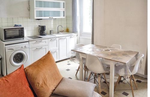 Salon-de-Provence Apartment | Le Victor Hugo - centre ville