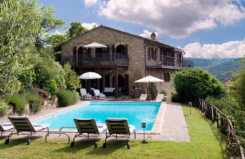Montelovesco Villa | Le Vignaie - Relaxing villa with incredible views