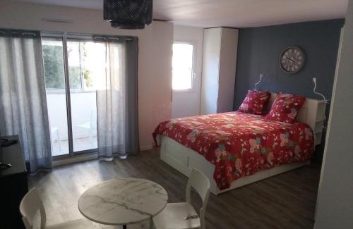 Sete Apartment | le Voili Voilou studio climatisé