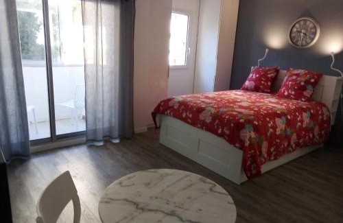 Sete Apartment | le Voili Voilou studio climatisé