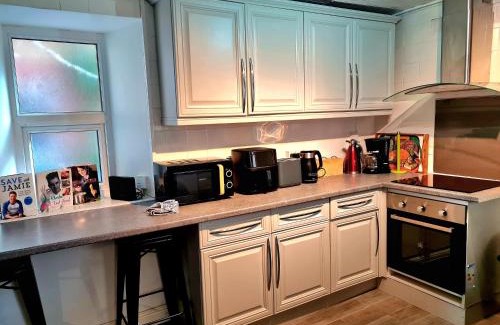 Penmaenmawr Villa | Leamington Beech Villa