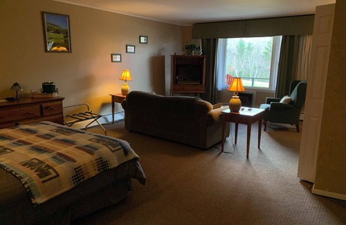 Wilmington Hotel | Ledgerock at Whiteface - Cloudspin Room
