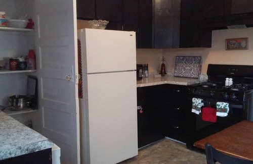 Leonidas House | Lee's Pride A New Orleans Guest House Nightly Weekly Monthly